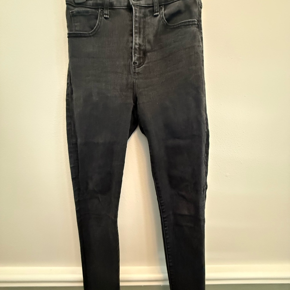 Abercrombie & Fitch Women’s Skinny Jeans
